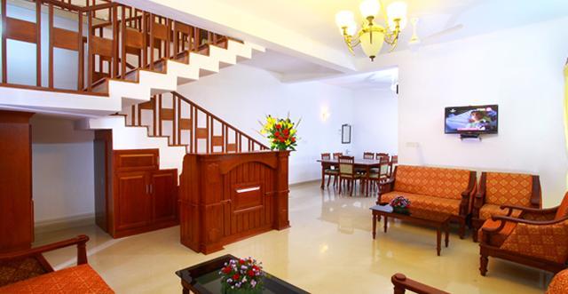 Chithirapuram Palace Munnar Bagian luar foto