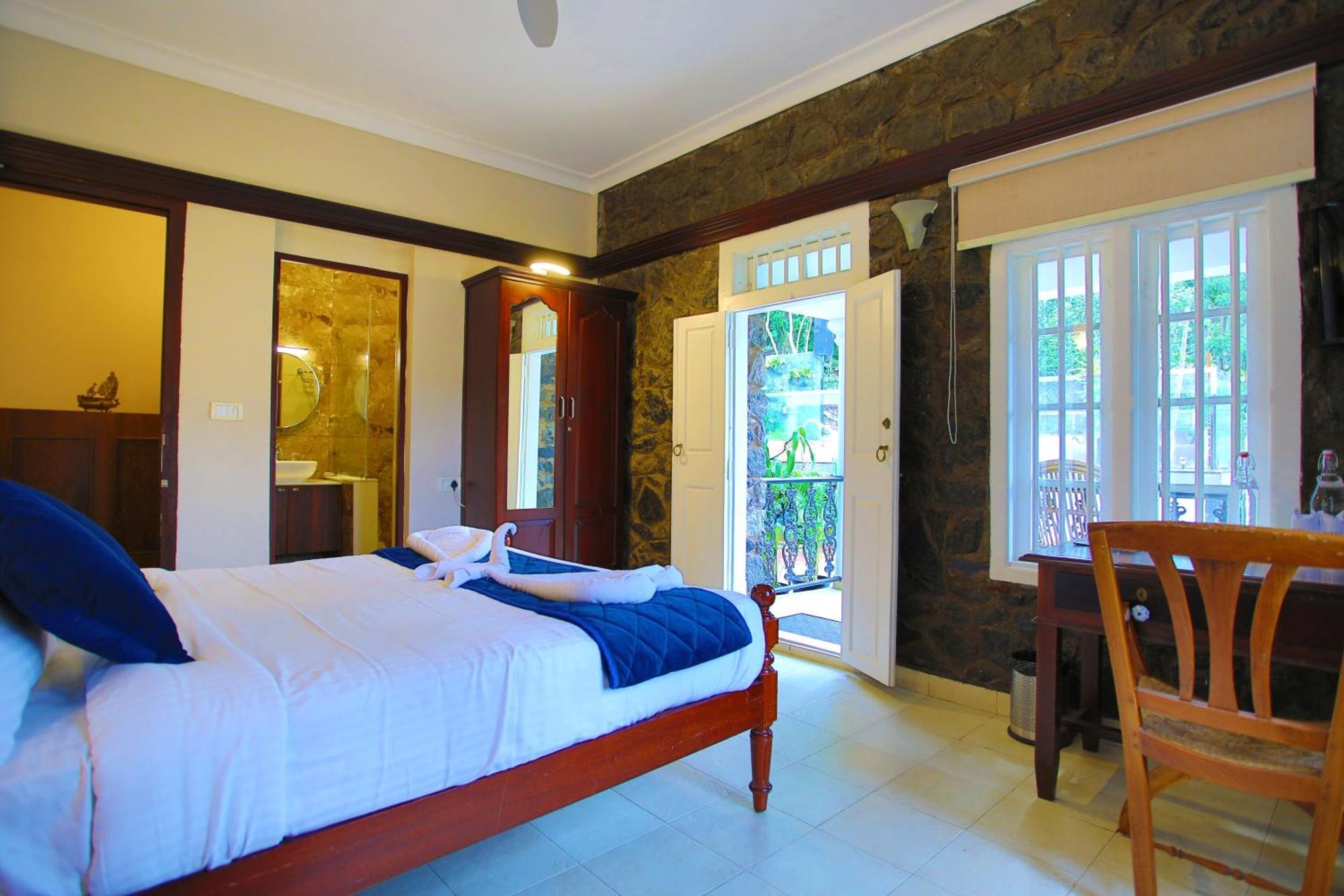 Chithirapuram Palace Munnar Bagian luar foto