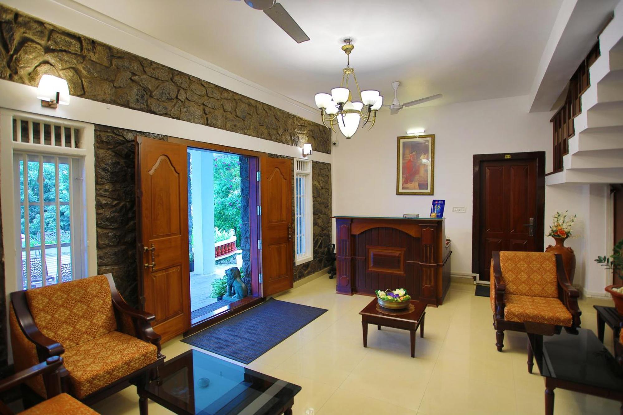 Chithirapuram Palace Munnar Bagian luar foto